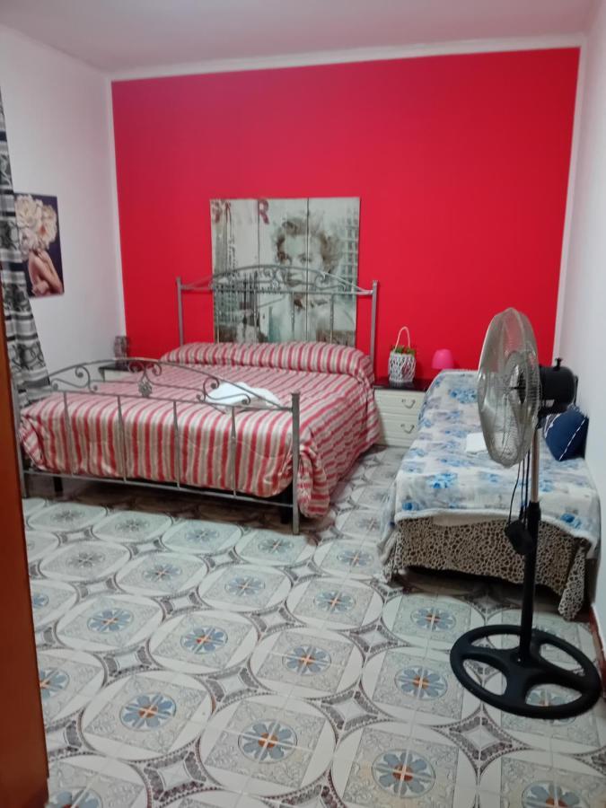 Beach House Mondello Bagian luar foto